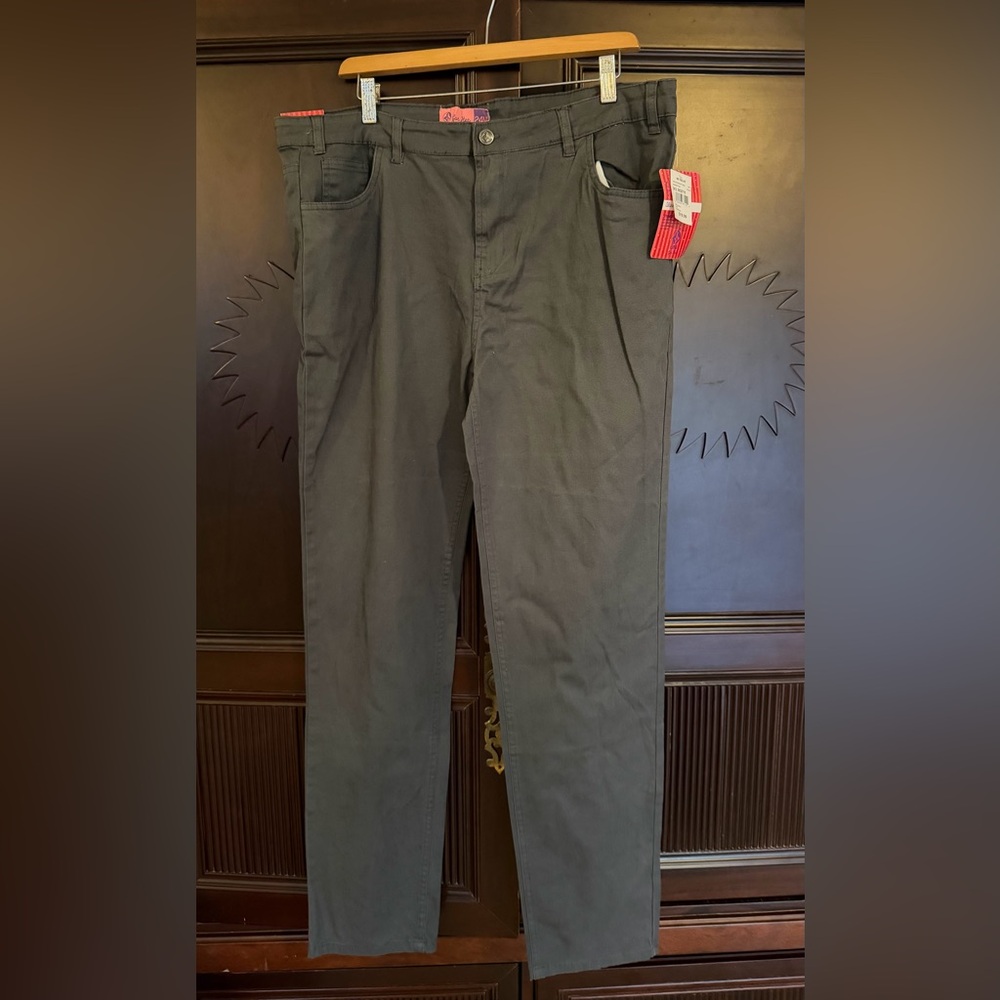 NWT Women’s Charcoal Straight Leg Stretch Skinny Fit Twill Pants Various Size